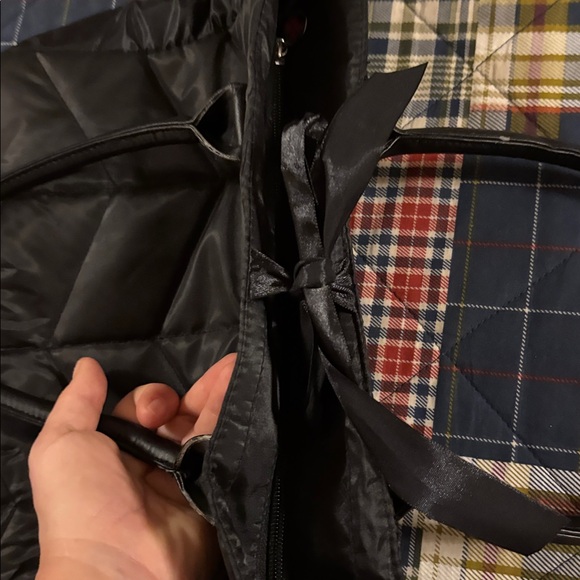 Black Quilted Women’s Tote Bag - Picture 2 of 7